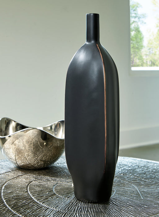 Rhaveney Vase - LasVegasFurnitureOnline.com