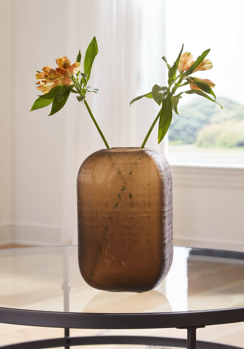 Capard Vase - LasVegasFurnitureOnline.com